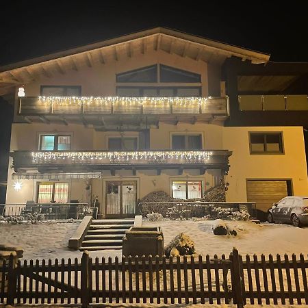 Hotel Haus Seppi Neukirchen am Großvenediger Exterior foto