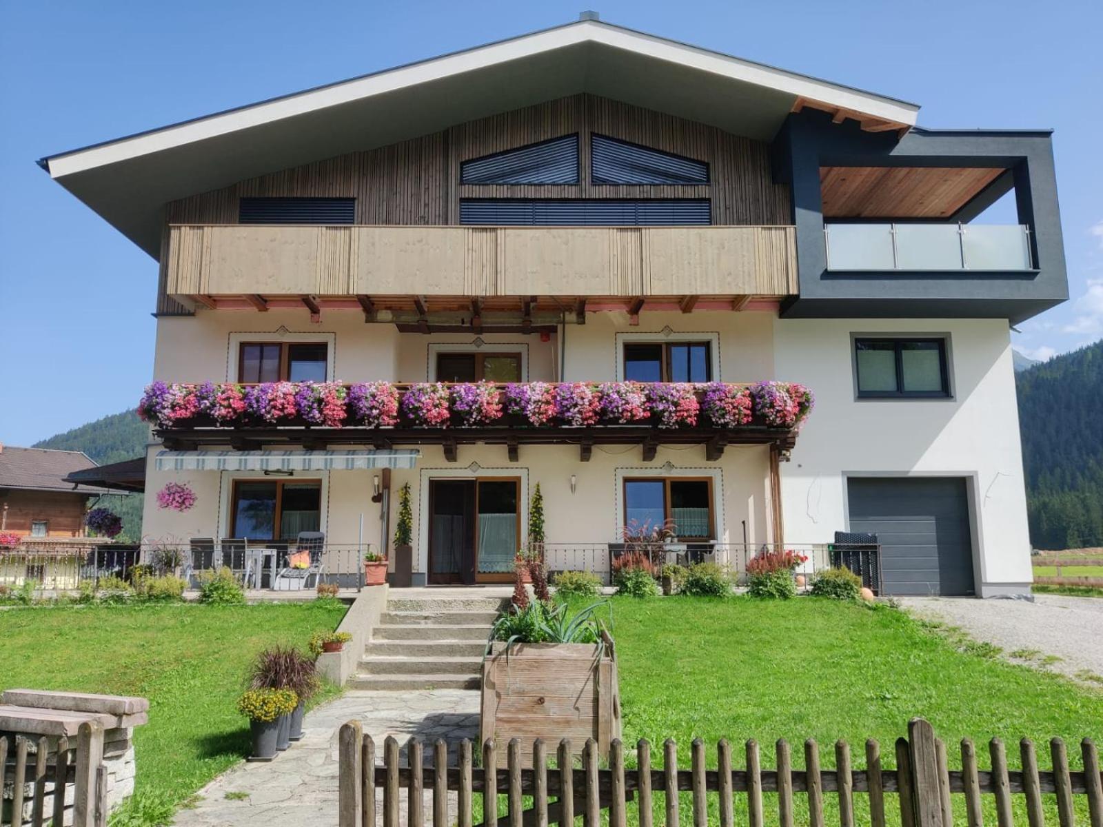 Hotel Haus Seppi Neukirchen am Großvenediger Exterior foto